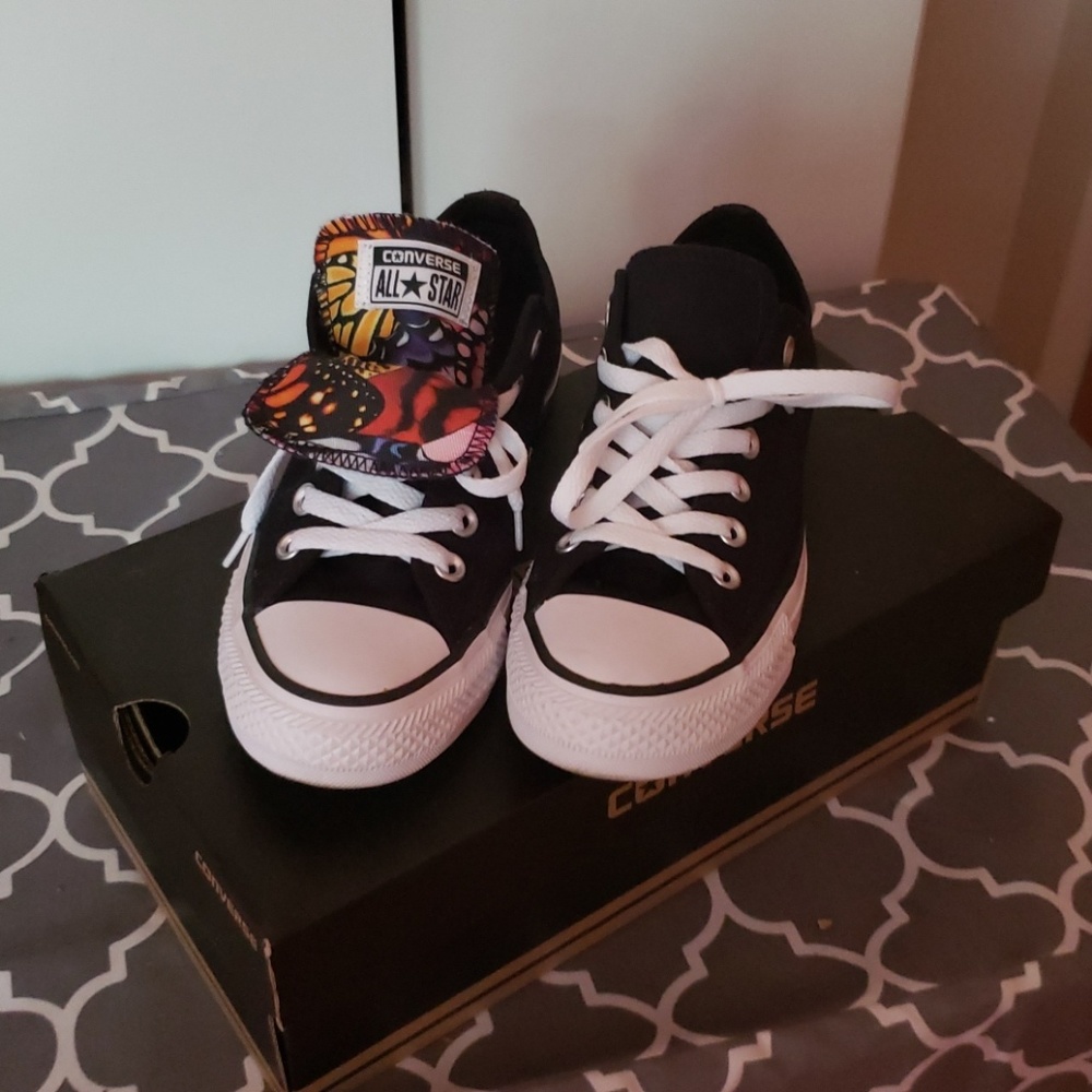 Womens Converse double tongue size 7